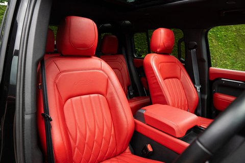 3.0 D200 MHEV SE SUV 5dr Diesel Auto 4WD Euro 6 (s/s) (200 ps)