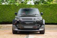 Land Rover Defender 110 D200 MHEV SE 