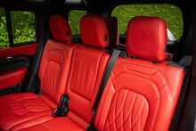 Land Rover Defender 110 D200 MHEV SE 
