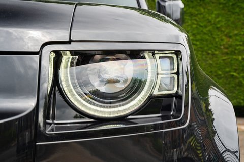 3.0 D200 MHEV SE SUV 5dr Diesel Auto 4WD Euro 6 (s/s) (200 ps)