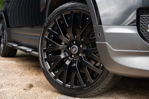 3.0 D200 MHEV SE SUV 5dr Diesel Auto 4WD Euro 6 (s/s) (200 ps)