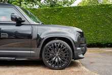 Land Rover Defender 110 D200 MHEV SE 