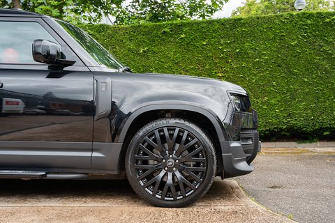 3.0 D200 MHEV SE SUV 5dr Diesel Auto 4WD Euro 6 (s/s) (200 ps)