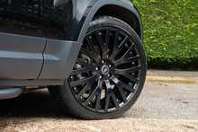 Land Rover Defender 110 D200 MHEV SE 