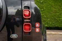 Land Rover Defender 110 D200 MHEV SE 