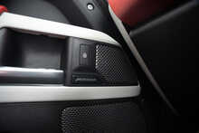 Land Rover Defender 110 D200 MHEV SE 