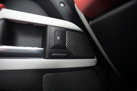 3.0 D200 MHEV SE SUV 5dr Diesel Auto 4WD Euro 6 (s/s) (200 ps)