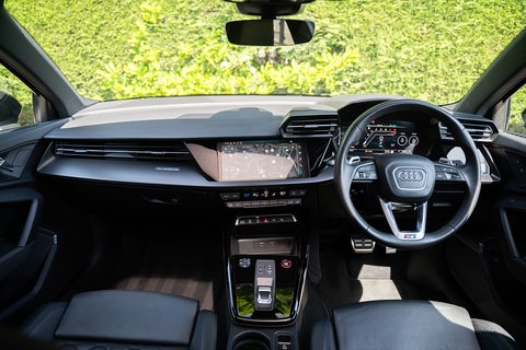 2.5 TFSI Vorsprung Saloon 4dr Petrol S Tronic quattro Euro 6 (s/s) (400 ps)