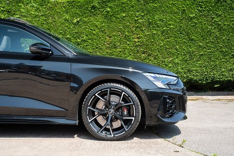 2.5 TFSI Vorsprung Saloon 4dr Petrol S Tronic quattro Euro 6 (s/s) (400 ps)