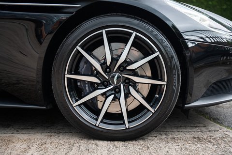 5.2 V12 Coupe 2dr Petrol Auto Euro 6 (s/s) (608 ps)