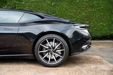5.2 V12 Coupe 2dr Petrol Auto Euro 6 (s/s) (608 ps)