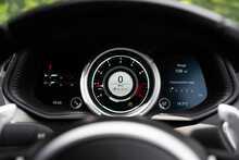 Aston Martin DB11 V12 
