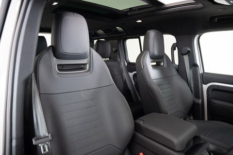4.4 P635 V8 MHEV OCTA SUV 5dr Petrol Auto 4WD Euro 6 (s/s) (635 ps)