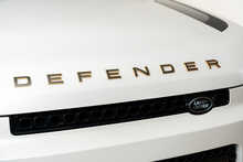 Land Rover Defender 110 P635 V8 MHEV OCTA 