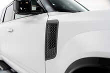 Land Rover Defender 110 P635 V8 MHEV OCTA 