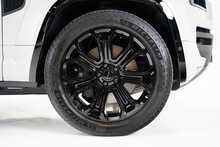 Land Rover Defender 110 P635 V8 MHEV OCTA 