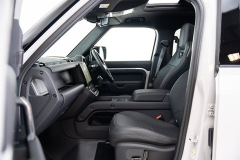 4.4 P635 V8 MHEV OCTA SUV 5dr Petrol Auto 4WD Euro 6 (s/s) (635 ps)