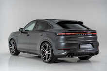 Porsche Cayenne V8 E-Hybrid Turbo 