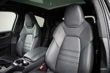 Porsche Cayenne V8 E-Hybrid Turbo 