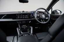 Porsche Cayenne V8 E-Hybrid Turbo 