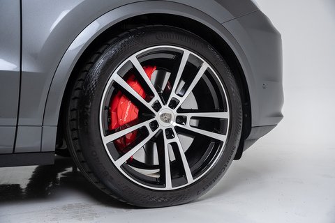 4.0 V8 E-Hybrid 25.9kWh Turbo Coupe 5dr Petrol Plug-in Hybrid TiptronicS 4WD Euro 6 (s/s) (739 ps)