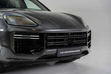 Porsche Cayenne V8 E-Hybrid Turbo 