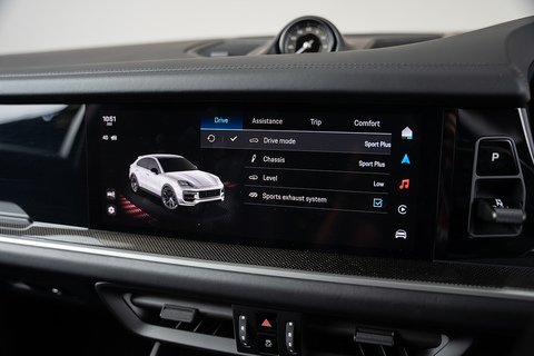 4.0 V8 E-Hybrid 25.9kWh Turbo Coupe 5dr Petrol Plug-in Hybrid TiptronicS 4WD Euro 6 (s/s) (739 ps)