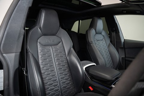 4.0 TFSI V8 Vorsprung SUV 5dr Petrol Tiptronic quattro Euro 6 (s/s) (600 ps)