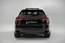 Audi RSQ8 TFSI V8 Vorsprung 