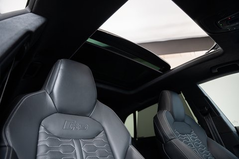 4.0 TFSI V8 Vorsprung SUV 5dr Petrol Tiptronic quattro Euro 6 (s/s) (600 ps)