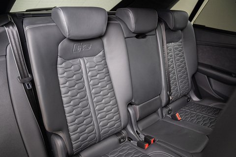 4.0 TFSI V8 Vorsprung SUV 5dr Petrol Tiptronic quattro Euro 6 (s/s) (600 ps)