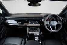Audi RSQ8 TFSI V8 Vorsprung 