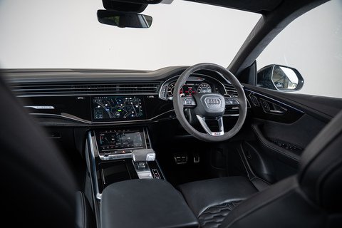 4.0 TFSI V8 Vorsprung SUV 5dr Petrol Tiptronic quattro Euro 6 (s/s) (600 ps)