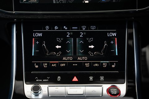 4.0 TFSI V8 Vorsprung SUV 5dr Petrol Tiptronic quattro Euro 6 (s/s) (600 ps)