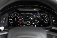 Audi RSQ8 TFSI V8 Vorsprung 