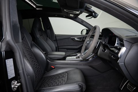 4.0 TFSI V8 Vorsprung SUV 5dr Petrol Tiptronic quattro Euro 6 (s/s) (600 ps)