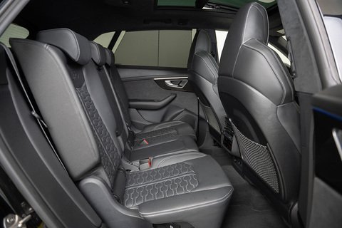 4.0 TFSI V8 Vorsprung SUV 5dr Petrol Tiptronic quattro Euro 6 (s/s) (600 ps)