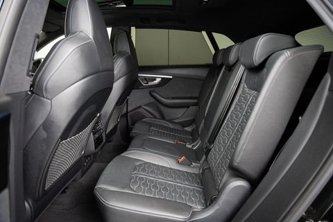 4.0 TFSI V8 Vorsprung SUV 5dr Petrol Tiptronic quattro Euro 6 (s/s) (600 ps)