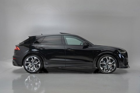 4.0 TFSI V8 Vorsprung SUV 5dr Petrol Tiptronic quattro Euro 6 (s/s) (600 ps)