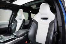Land Rover Range Rover Sport P575 V8 SVR 