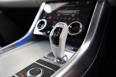 5.0 P575 V8 SVR SUV 5dr Petrol Auto 4WD Euro 6 (s/s) (575 ps)