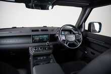 Land Rover Defender 90 D250 MHEV X-Dynamic S 