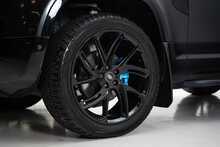 Land Rover Defender 90 D250 MHEV X-Dynamic S 