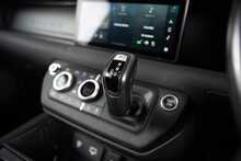 Land Rover Defender 90 D250 MHEV X-Dynamic S 