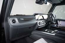 Mercedes-Benz G Class G63 V8 BiTurbo MHEV AMG Magno Edition 