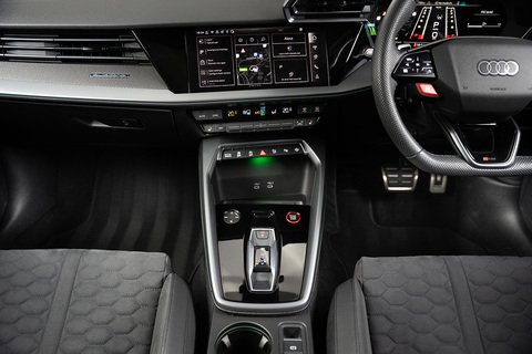 2.5 TFSI Carbon Vorsprung Saloon 4dr Petrol S Tronic quattro Euro 6 (s/s) (400 ps)