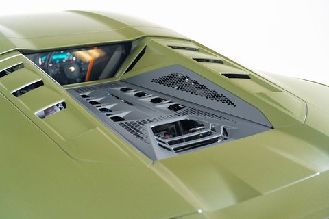 4.0 V8 BiTurbo HPEV 3.8kWh Coupe 2dr Petrol Plug-in Hybrid AMT 4WD Euro 6 (920 ps)