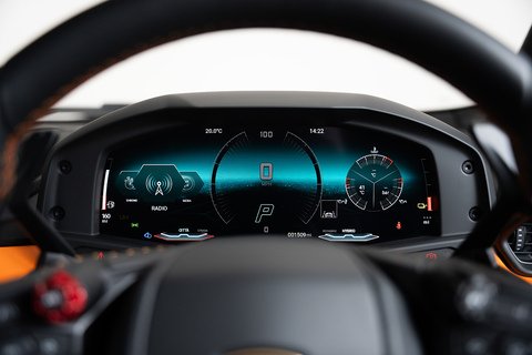 4.0 V8 BiTurbo HPEV 3.8kWh Coupe 2dr Petrol Plug-in Hybrid AMT 4WD Euro 6 (920 ps)