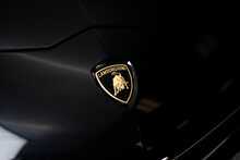 Lamborghini Aventador V12 LP 740-4 S 