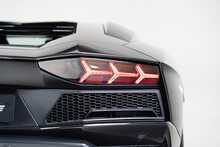 Lamborghini Aventador V12 LP 740-4 S 